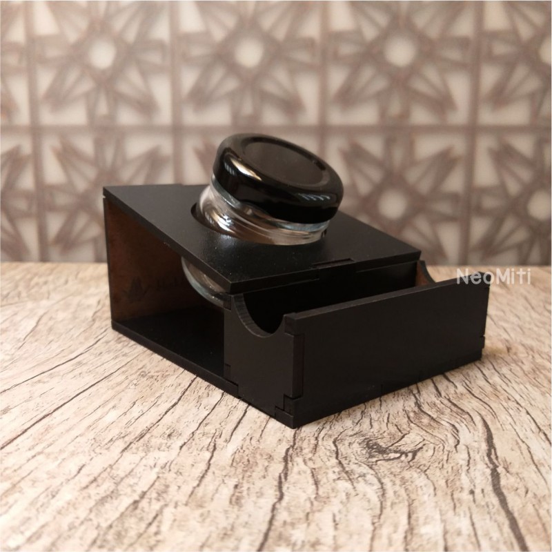 suporte tinta em mdf preto com potinho de vidro para caligrafia guache cabo obliquo